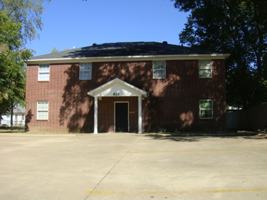 featured image of 822 N El Paso Ave