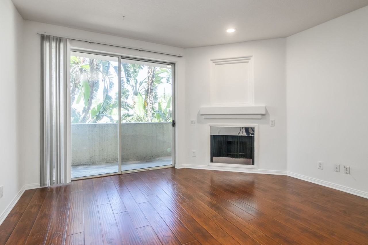 16940 Chatsworth St #106 - Photo 3 of 16
