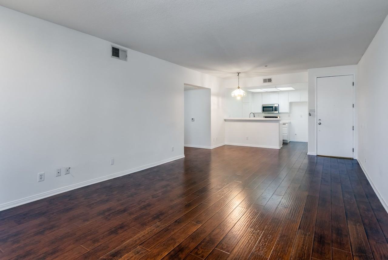 16940 Chatsworth St #106 - Photo 6 of 16