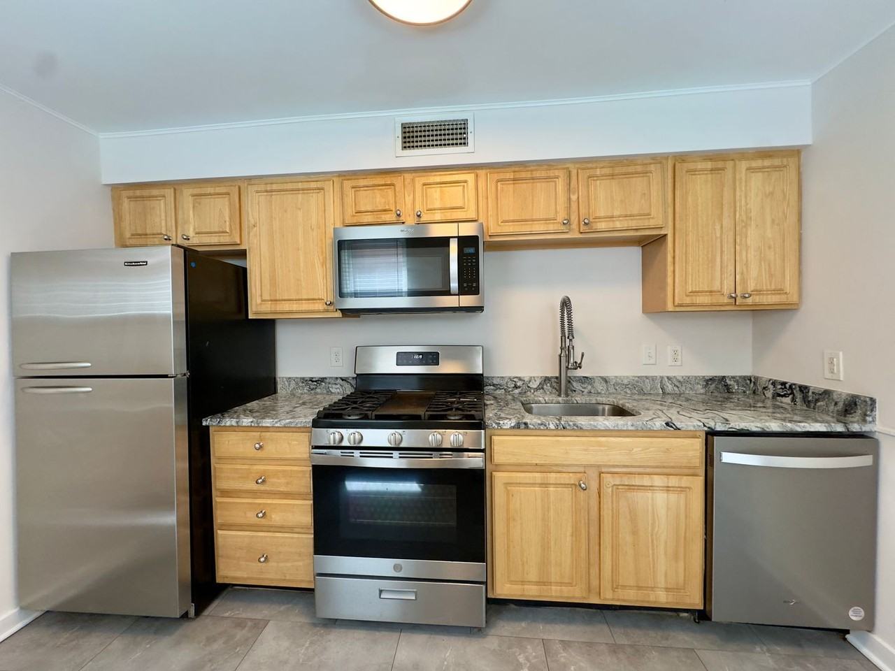 2506 Fait Ave - Photo 7 of 23