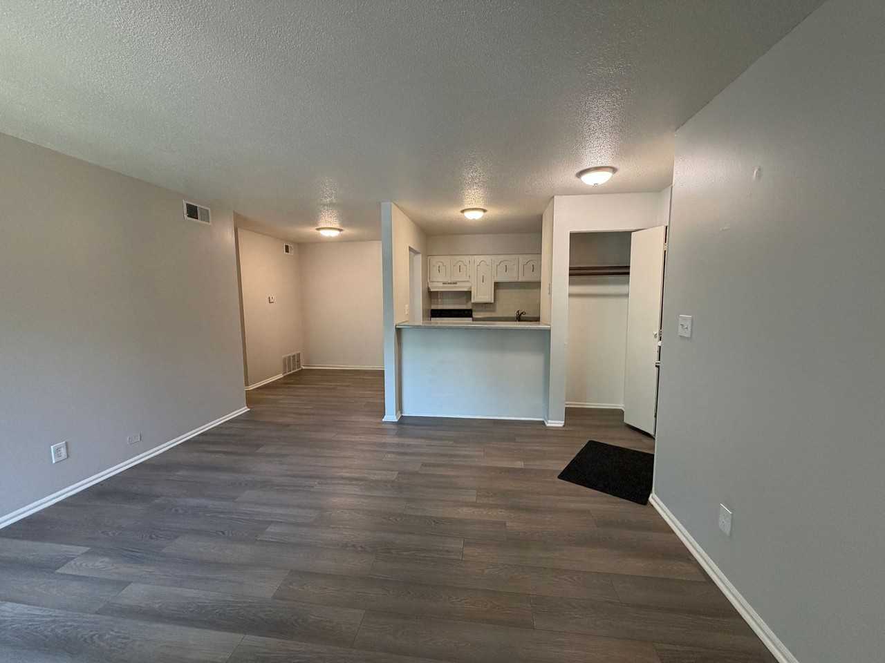 Pleasant Valley Apts / Best Beach - Photo 5 of 19