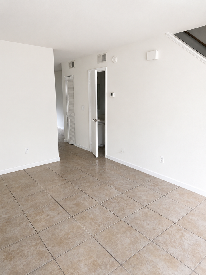 142 Braly Dr - Photo 2 of 9