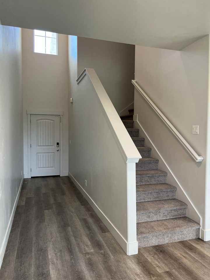 2425 W 880 S - Photo 3 of 39
