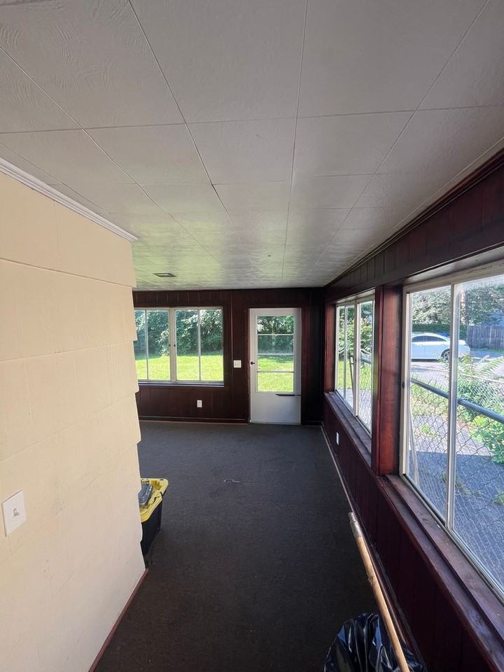 33 Van Olinda St - Photo 3 of 23