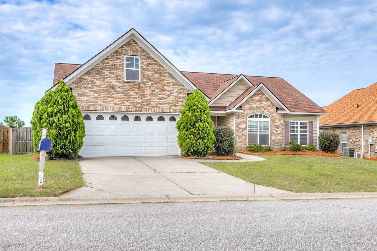4750 Billie J Dr - Photo 2 of 35