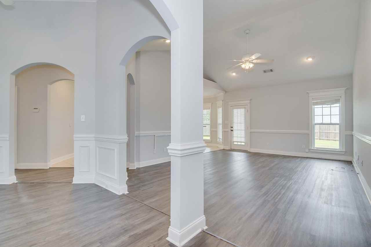 4750 Billie J Dr - Photo 7 of 35