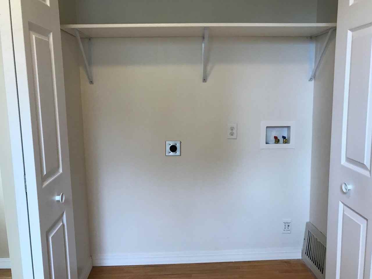 842 4th St Sw - Photo 3 of 22