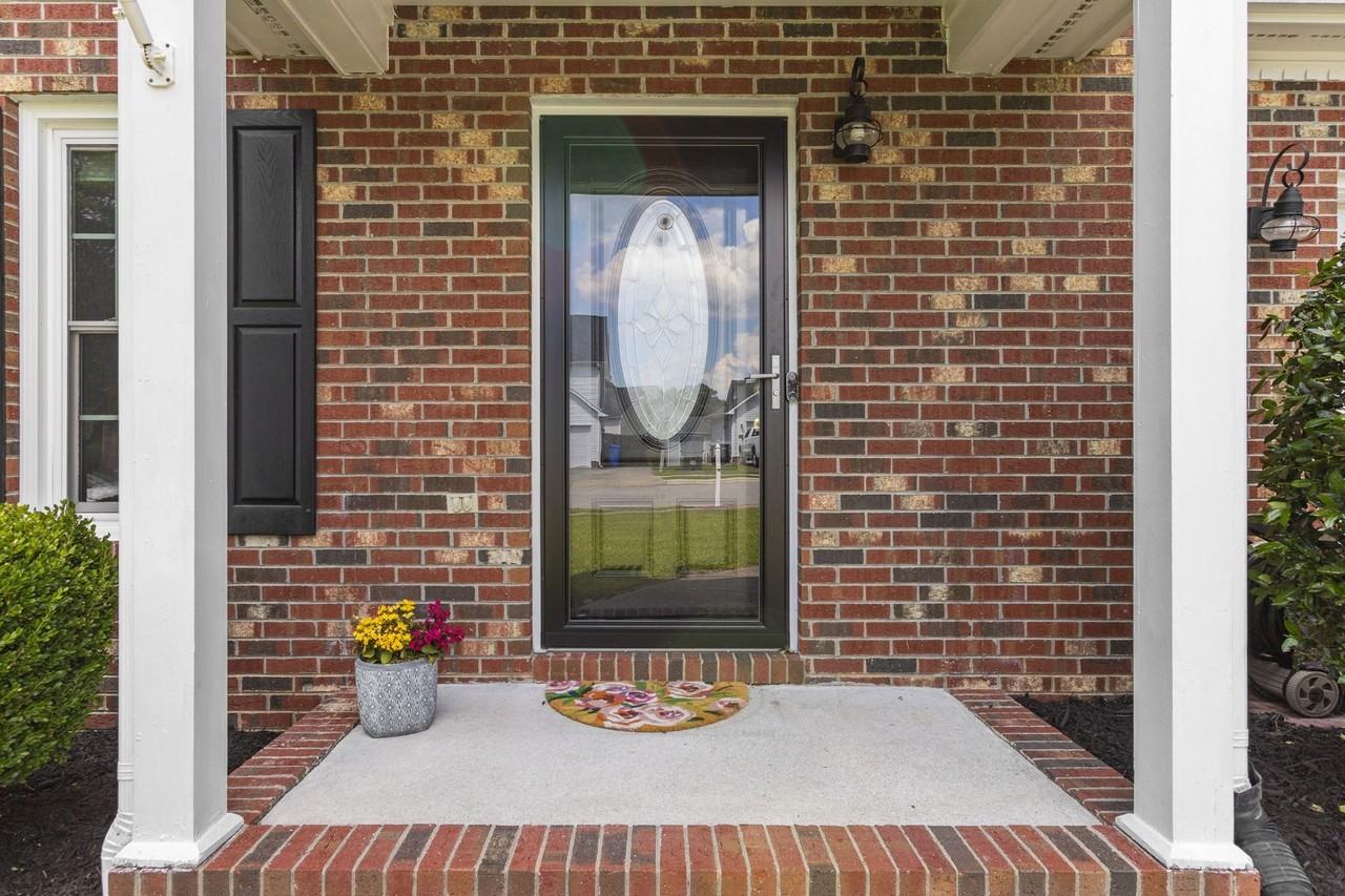 118 Archdale Dr - Photo 5 of 31
