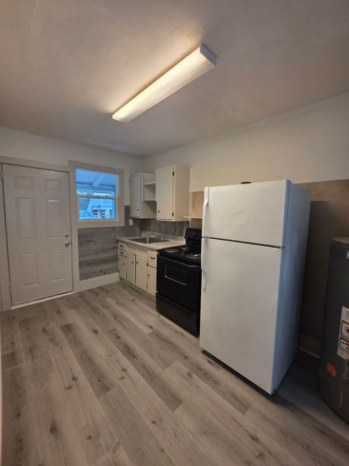 4421 Windemere Ave - Photo 5 of 11