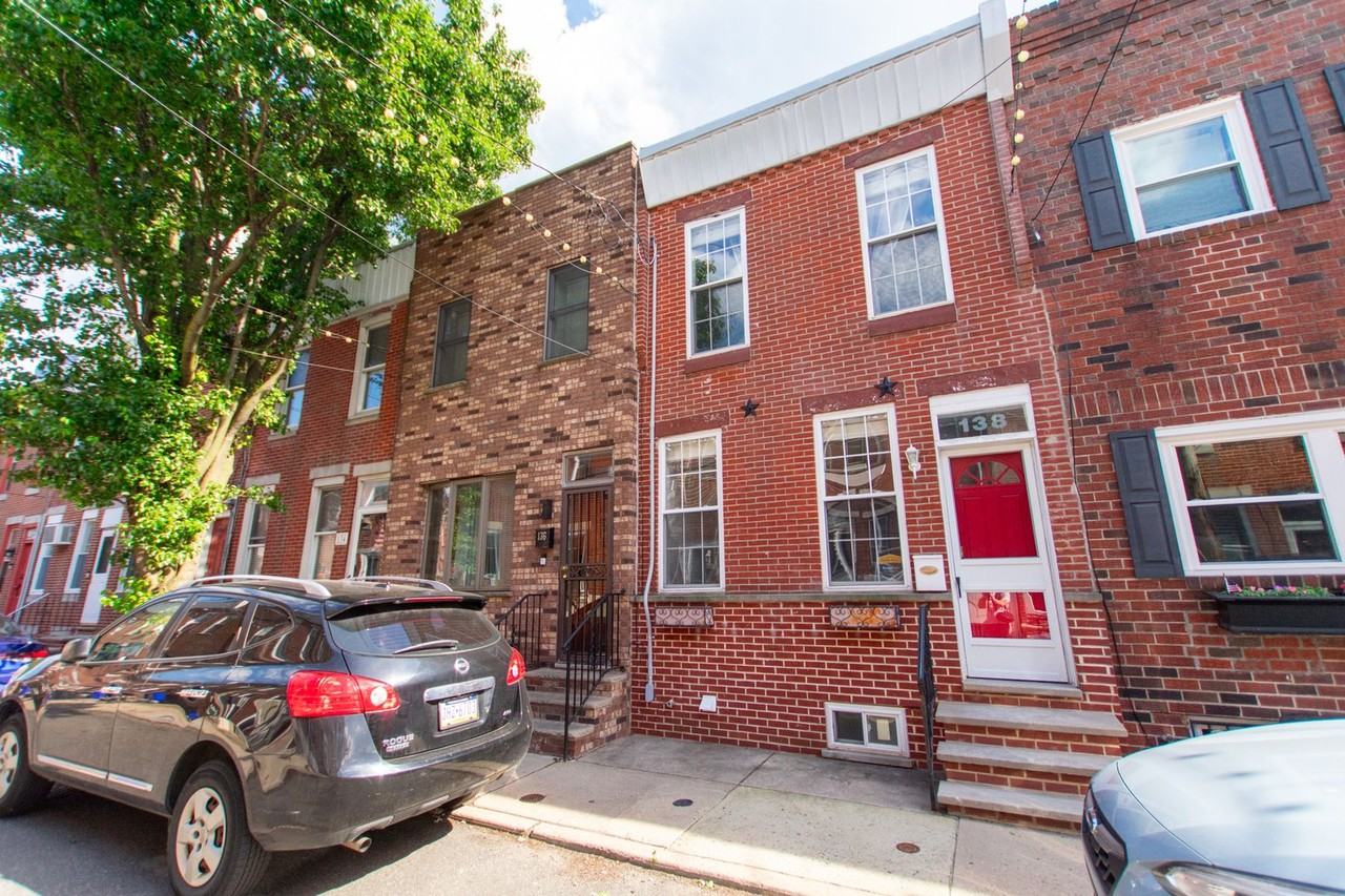 138 Mercy St - Photo 4 of 25