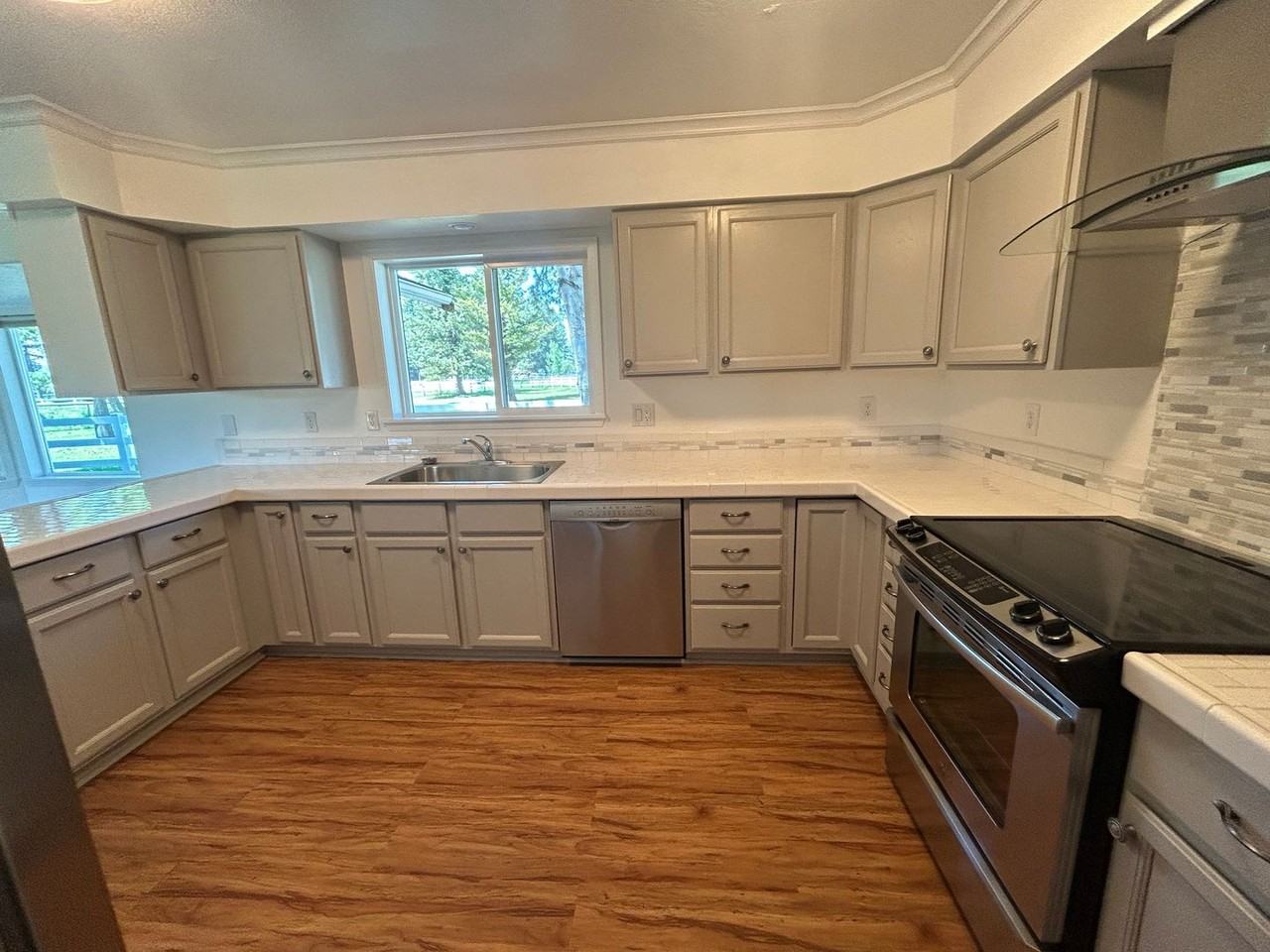 791 Springwood Ln - Photo 2 of 25