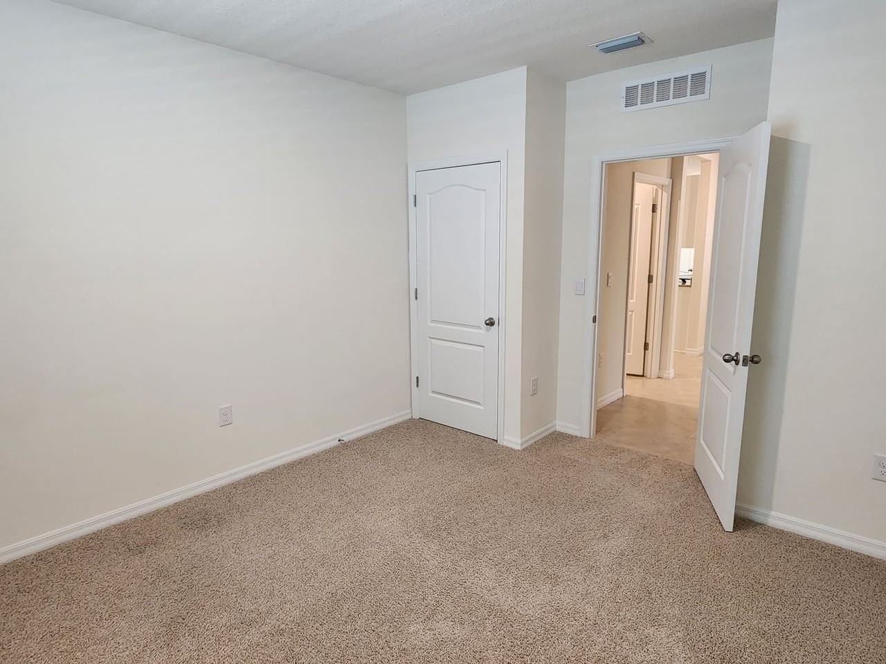 59 Melogold Dr - Photo 7 of 18