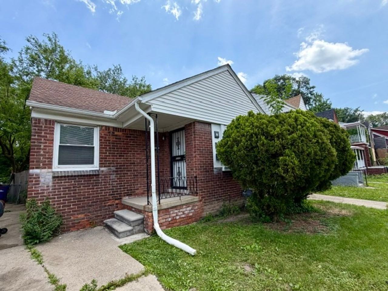 16580 Ward St - Photo 2 of 15