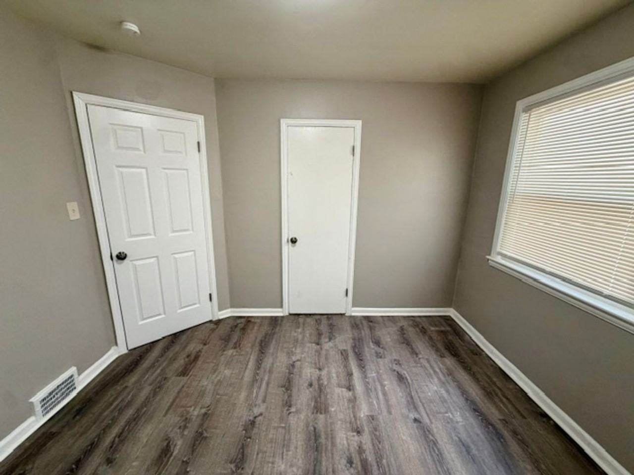 16580 Ward St - Photo 6 of 15