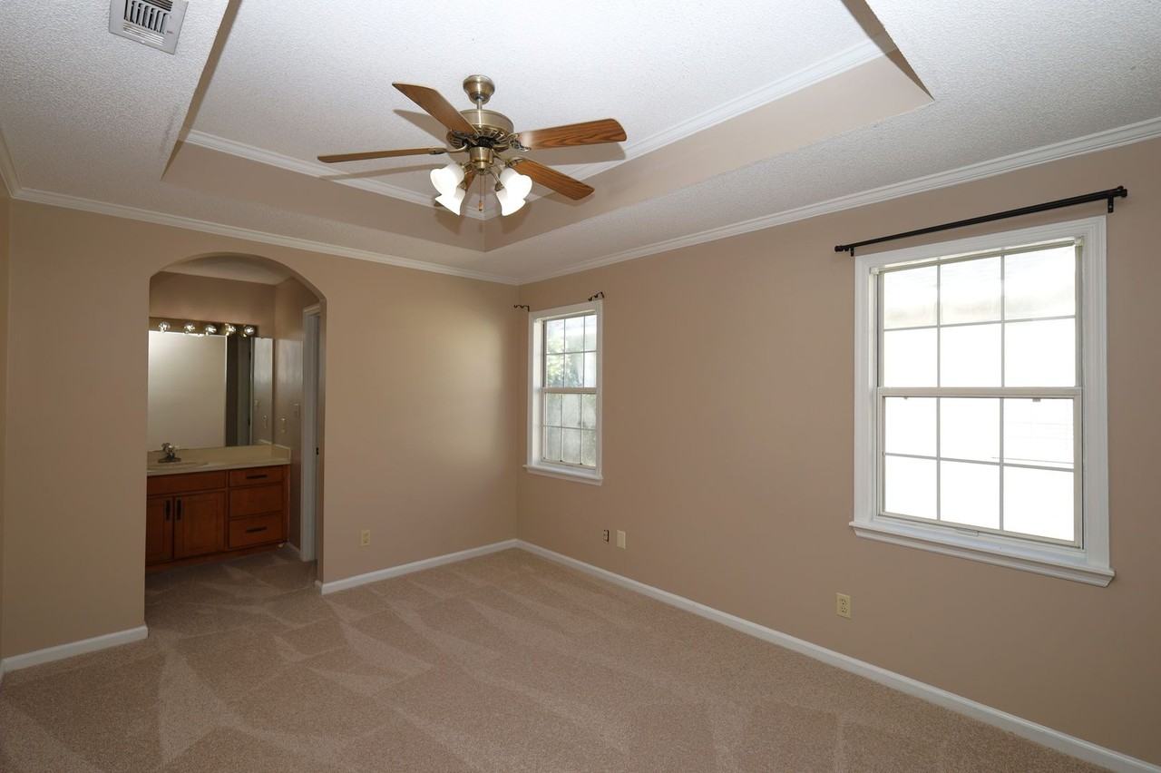 203 Blue Pool Dr - Photo 6 of 13