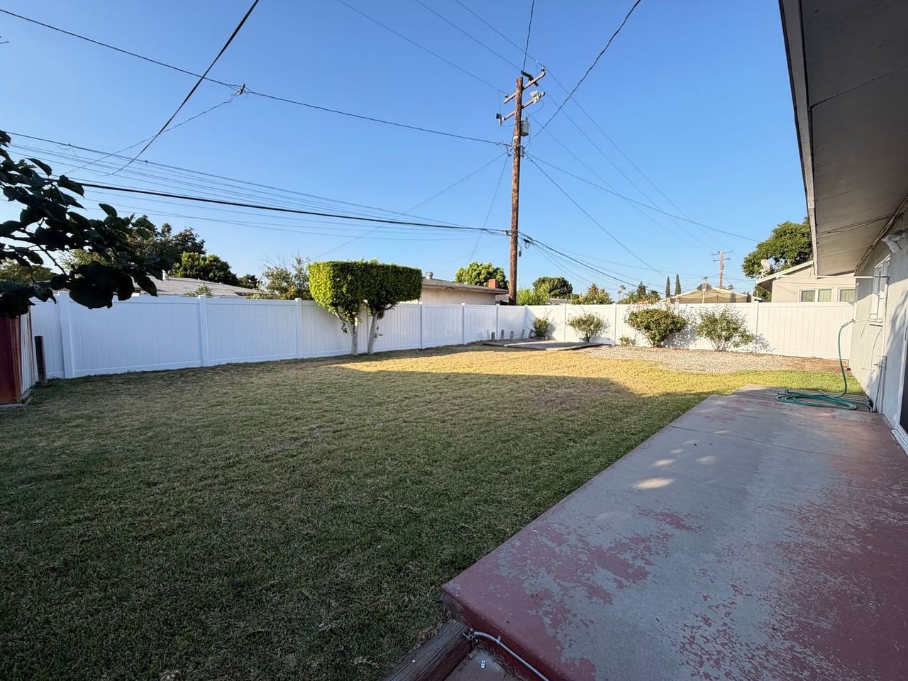 2033 E Garvey Ave N - Photo 4 of 18