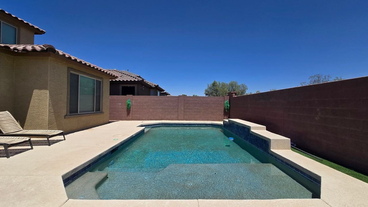 25609 N 163rd Dr - Photo 6 of 46
