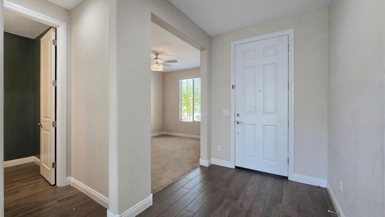25609 N 163rd Dr - Photo 7 of 46