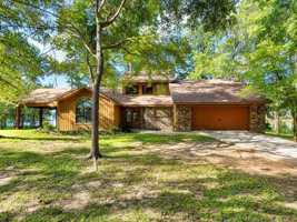 featured image of 1855 Glen Cove Dr