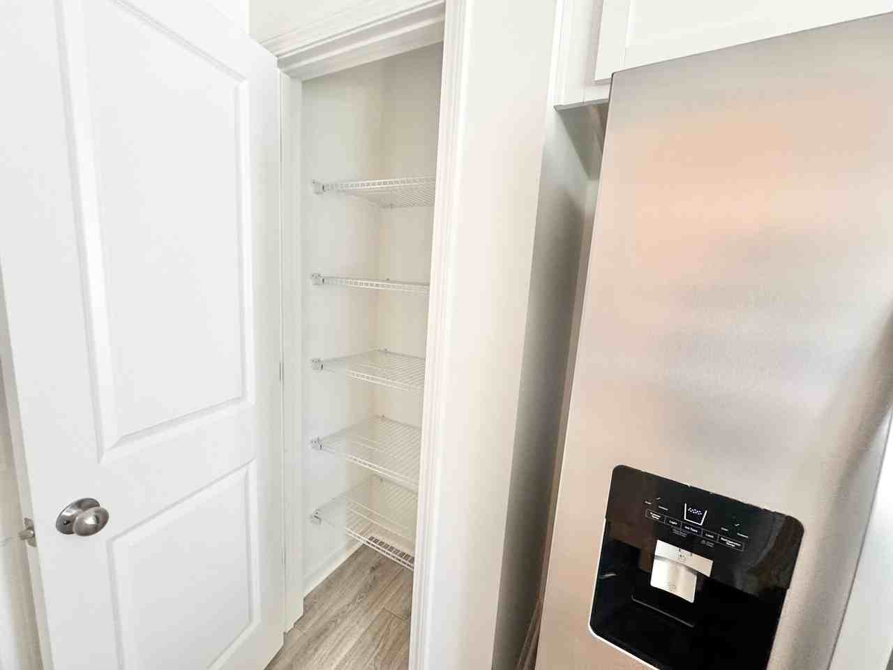 1412 Stork Dr - Photo 7 of 15