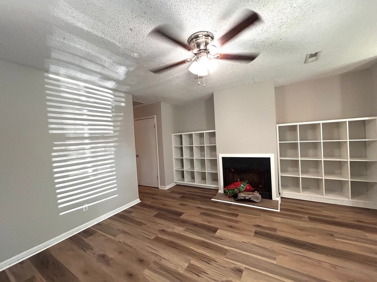 228 Miami St #A - Photo 3 of 25