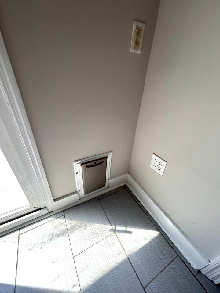 228 Miami St #A - Photo 6 of 25