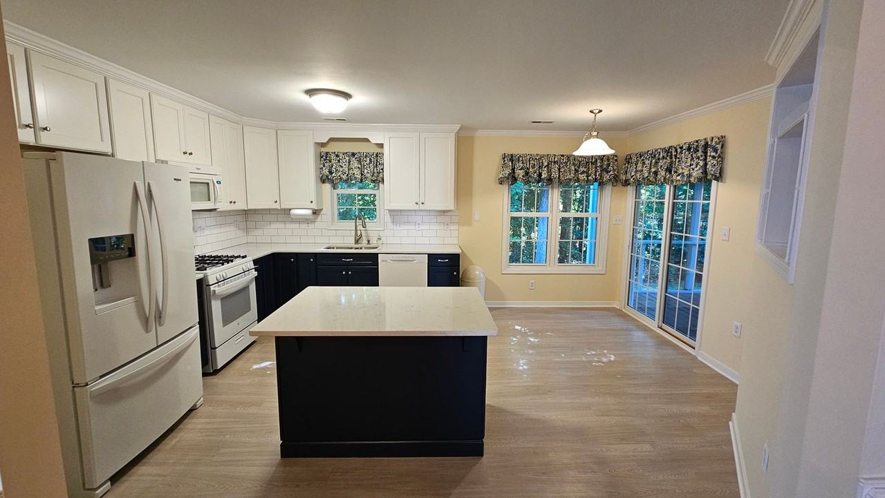 8849 Emerald Dunes Cir - Photo 4 of 12