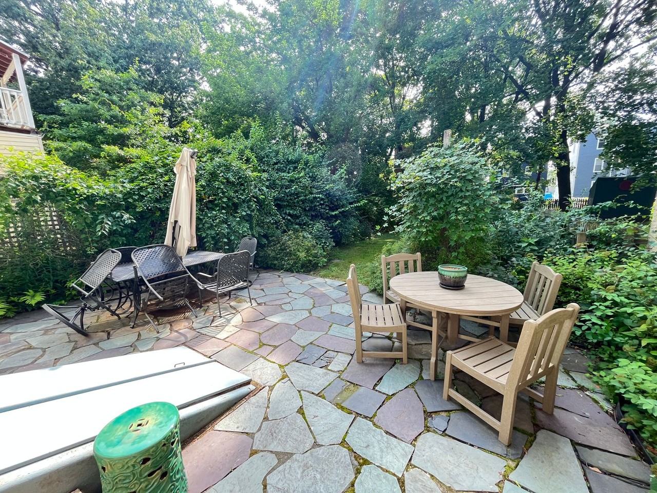 17 Anderson St - Photo 4 of 42