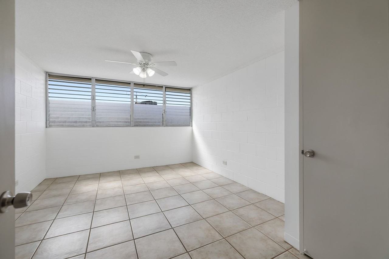 2501 Coyne St #205 - Photo 6 of 15