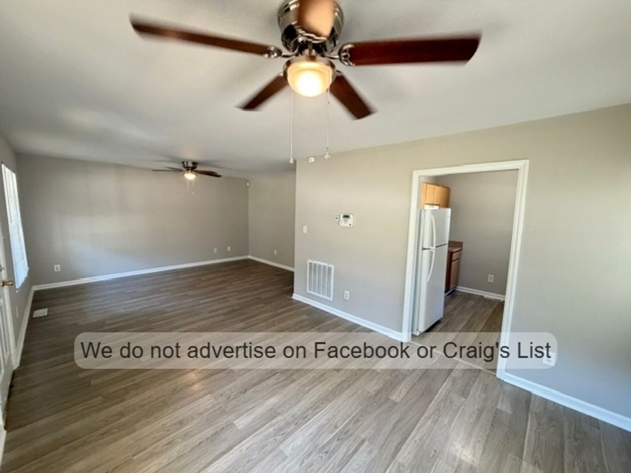 6126 Lonestar Rd - Photo 3 of 11