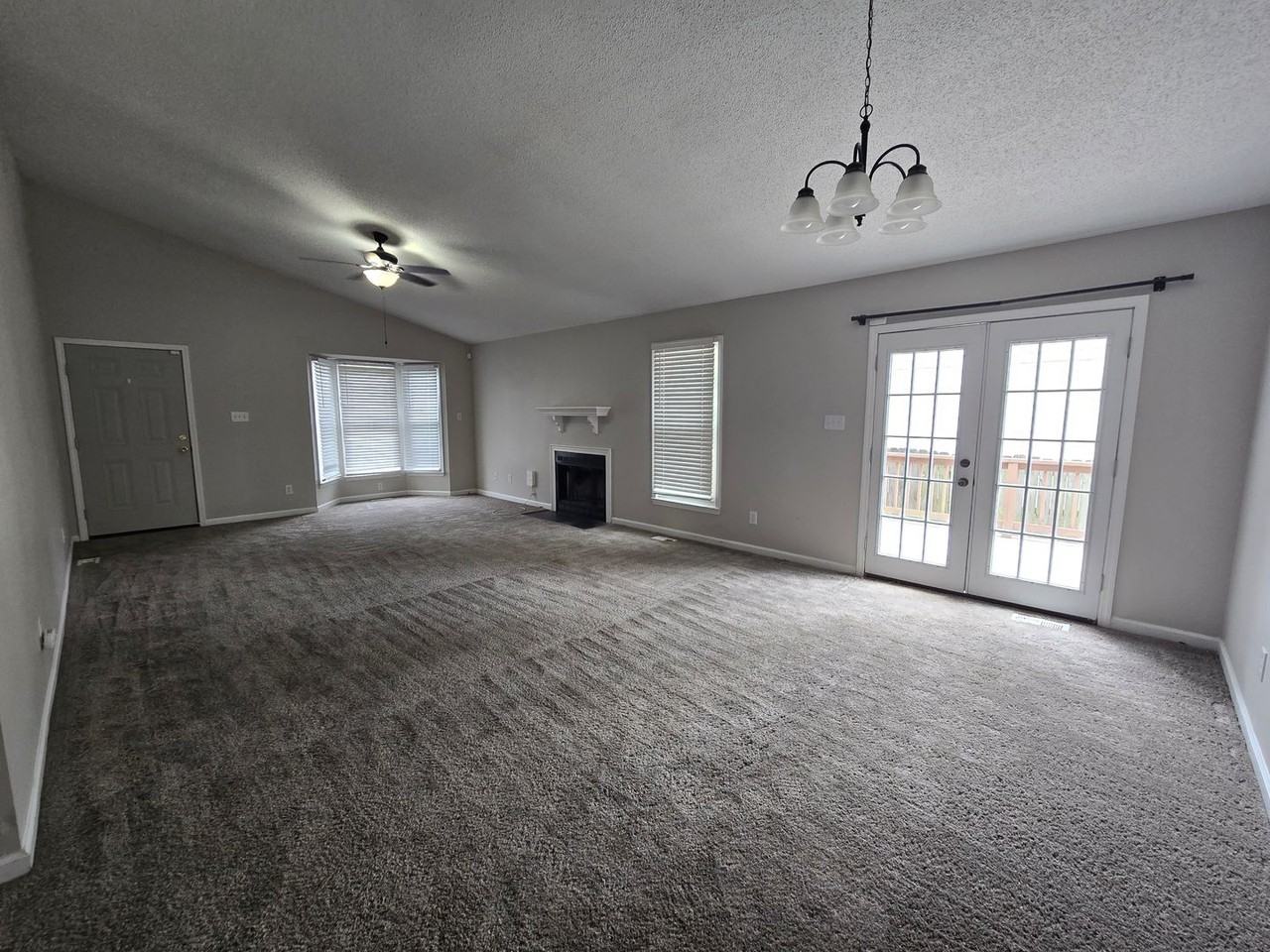 6338 Rhemish Dr - Photo 3 of 26
