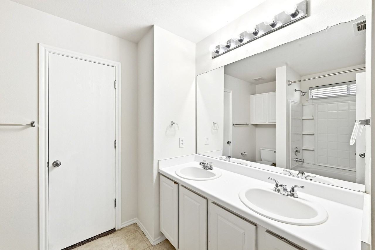 220 Peppergrass Cv - Photo 5 of 31