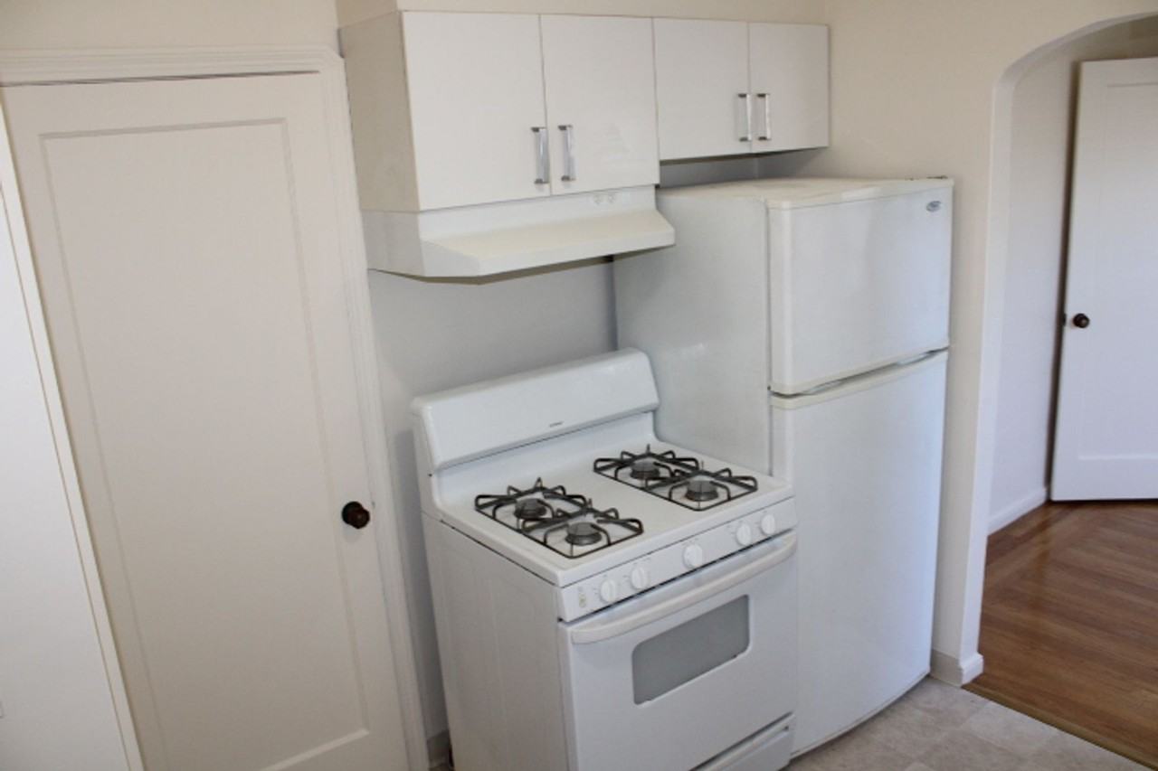 1209 1209 & 1211 MARIN AVE - Photo 4 of 25