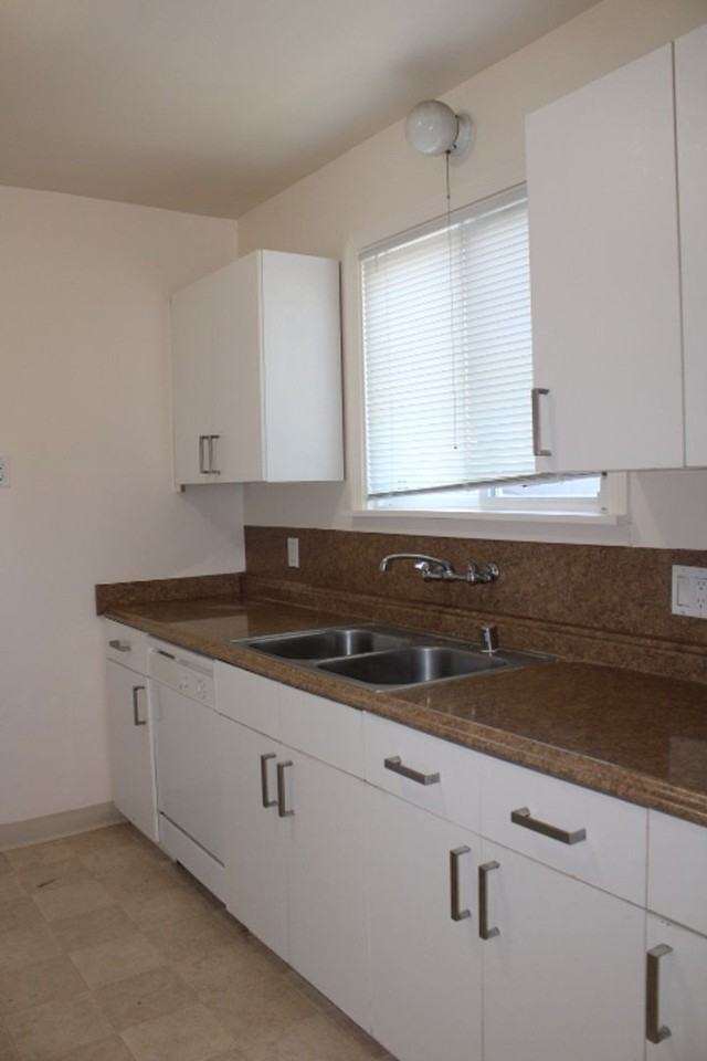 1209 1209 & 1211 MARIN AVE - Photo 5 of 25