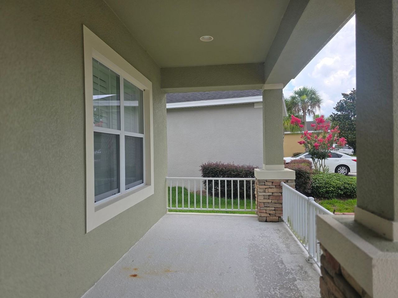 17545 Buckingham Garden Dr - Photo 4 of 34