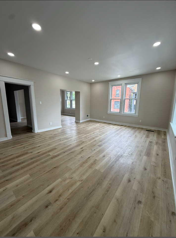 1100 Kenneth Ave - Photo 2 of 21