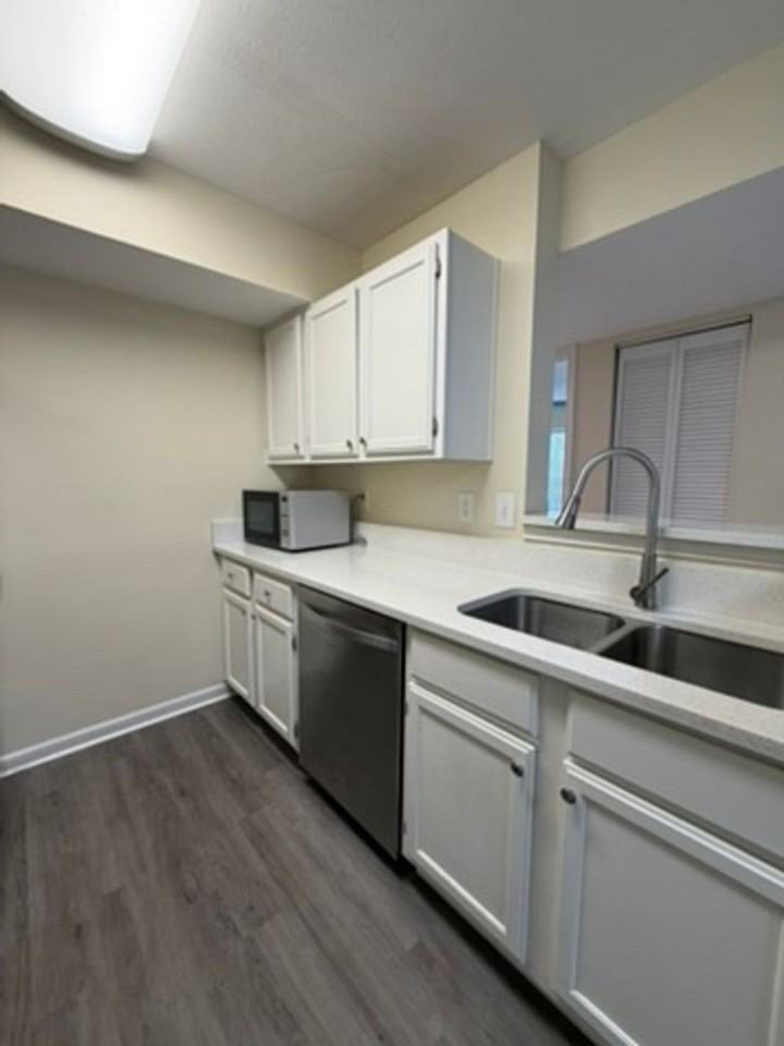 4100 Dancing Cloud Ct - Photo 2 of 17