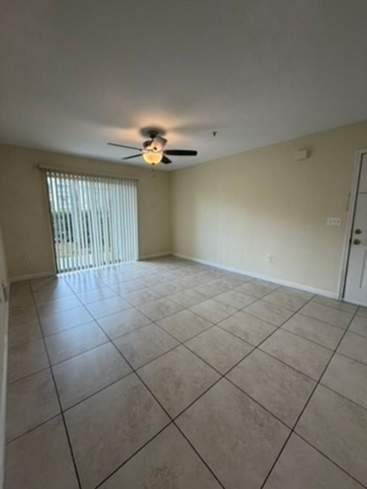 4100 Dancing Cloud Ct - Photo 4 of 17
