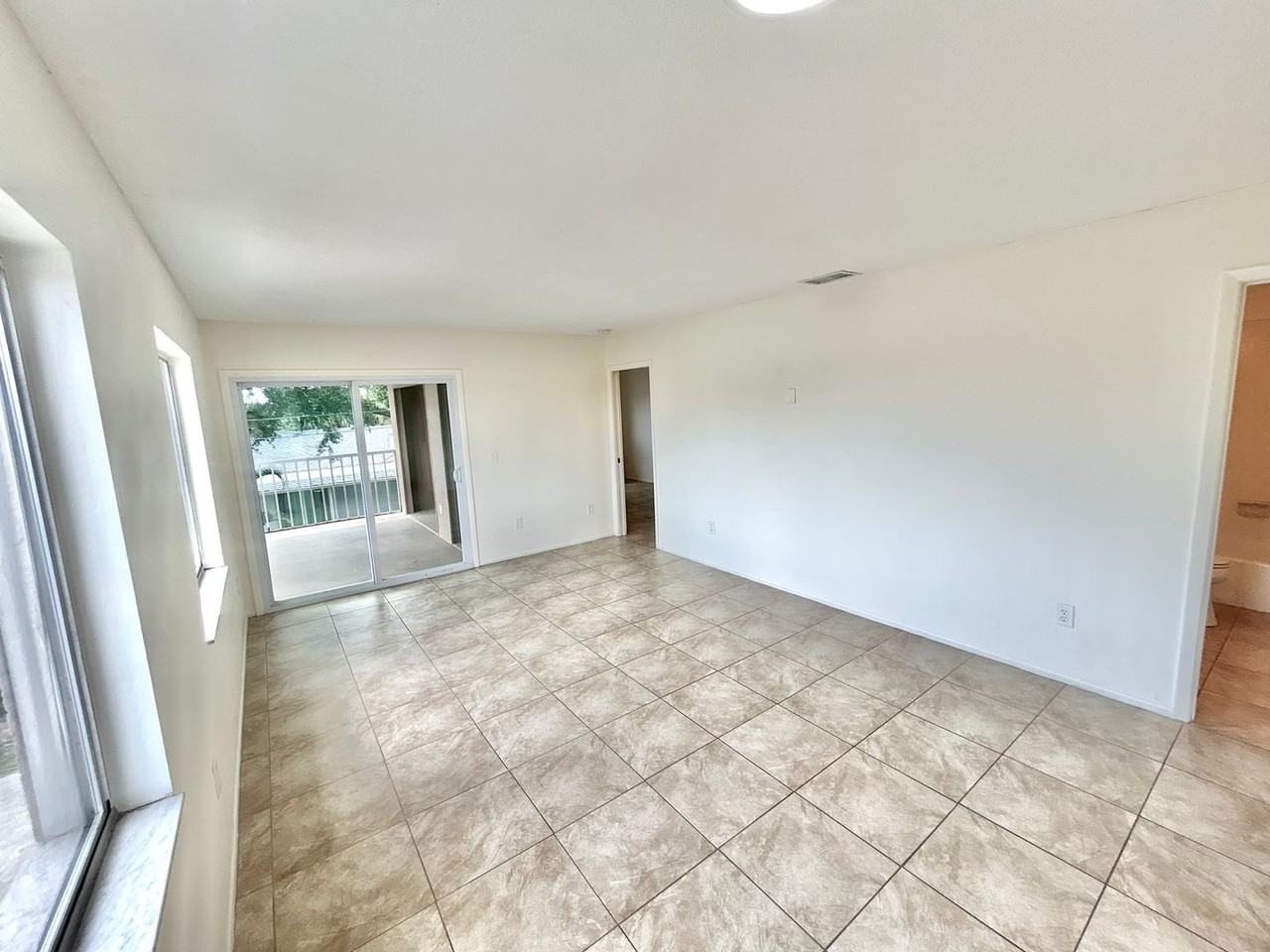 4220 62nd St W - Photo 4 of 18