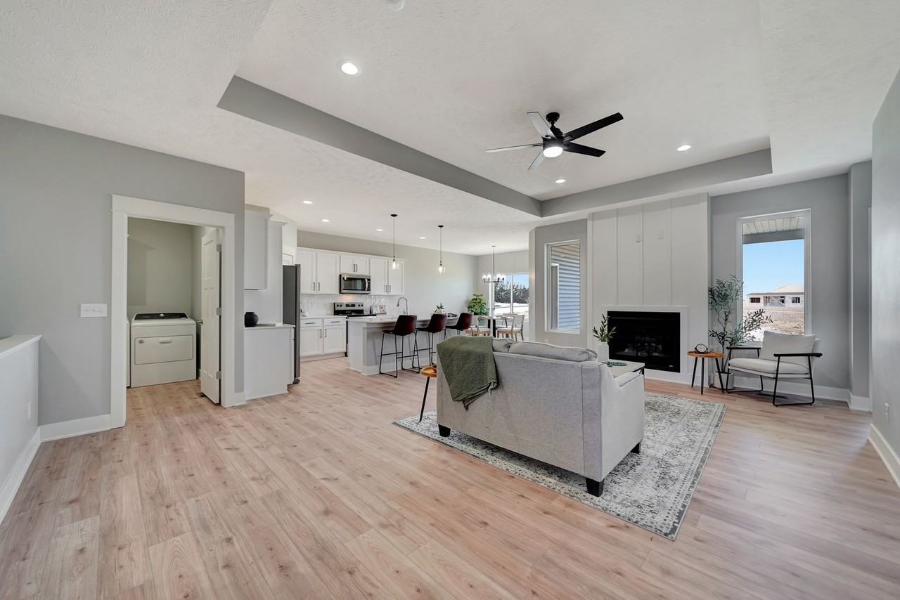 8616 Highview Cir - Photo 6 of 17