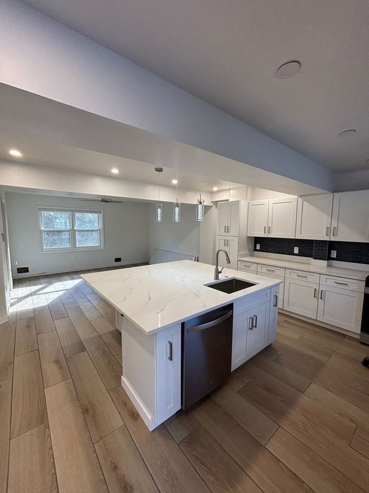 2 Alice Ct - Photo 3 of 20