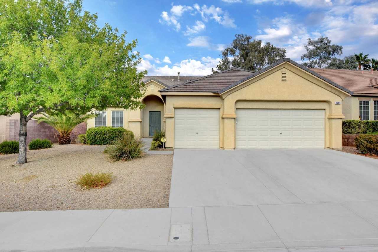 2294 Tedesca Dr - Photo 2 of 47