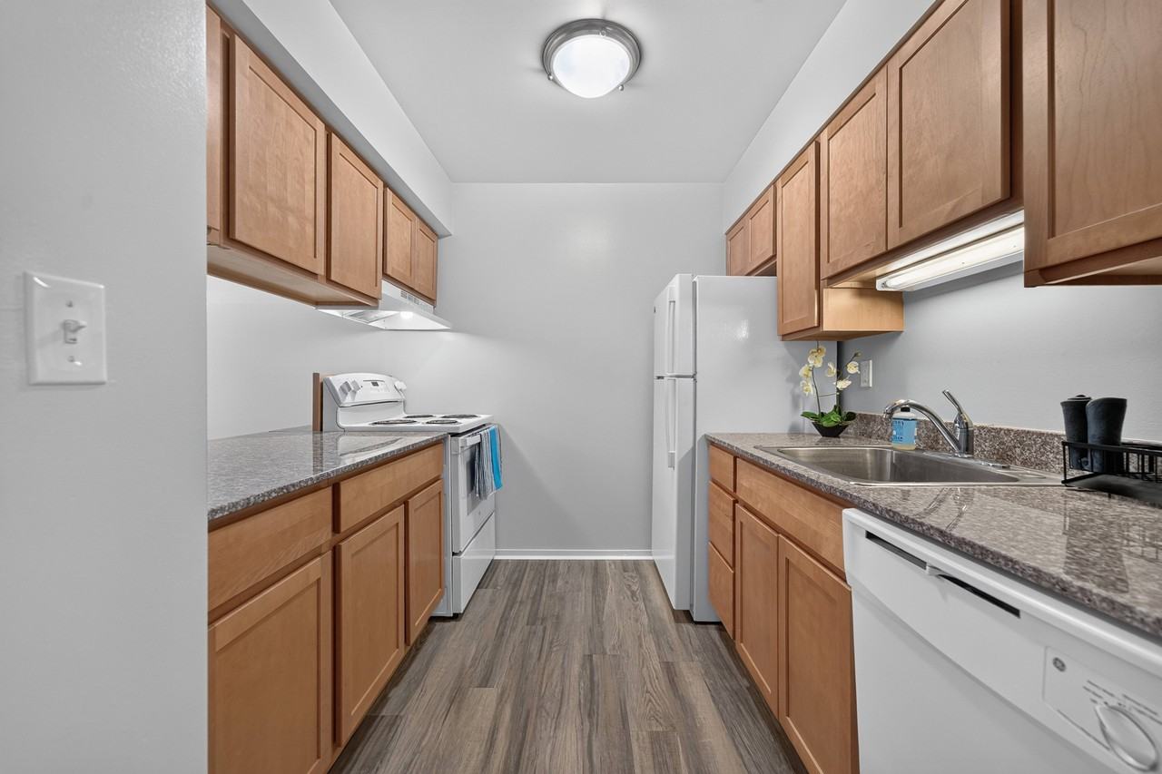 Woodland Villa Apartments - Photo 3 of 47