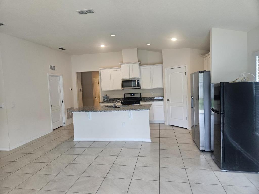 75020 Trestle Ct - Photo 3 of 13