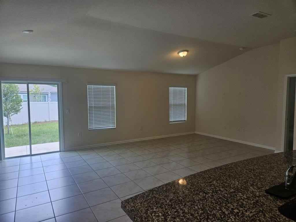 75020 Trestle Ct - Photo 4 of 13