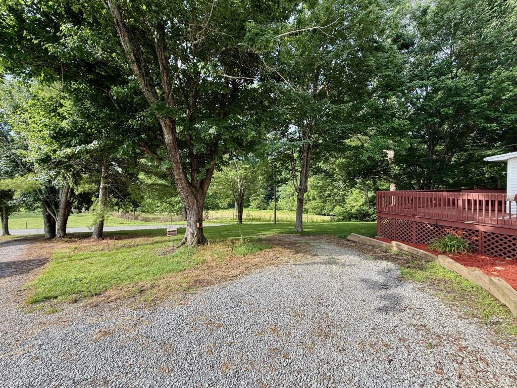 6710 Cedar Creek Rd - Photo 2 of 17
