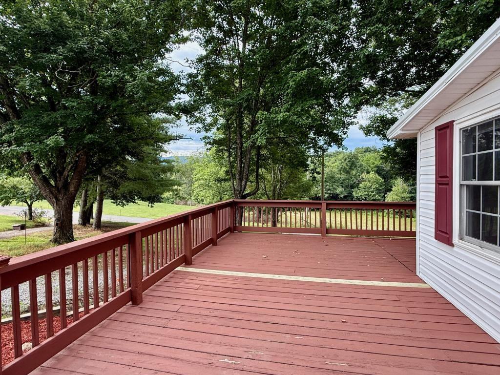 6710 Cedar Creek Rd - Photo 3 of 17