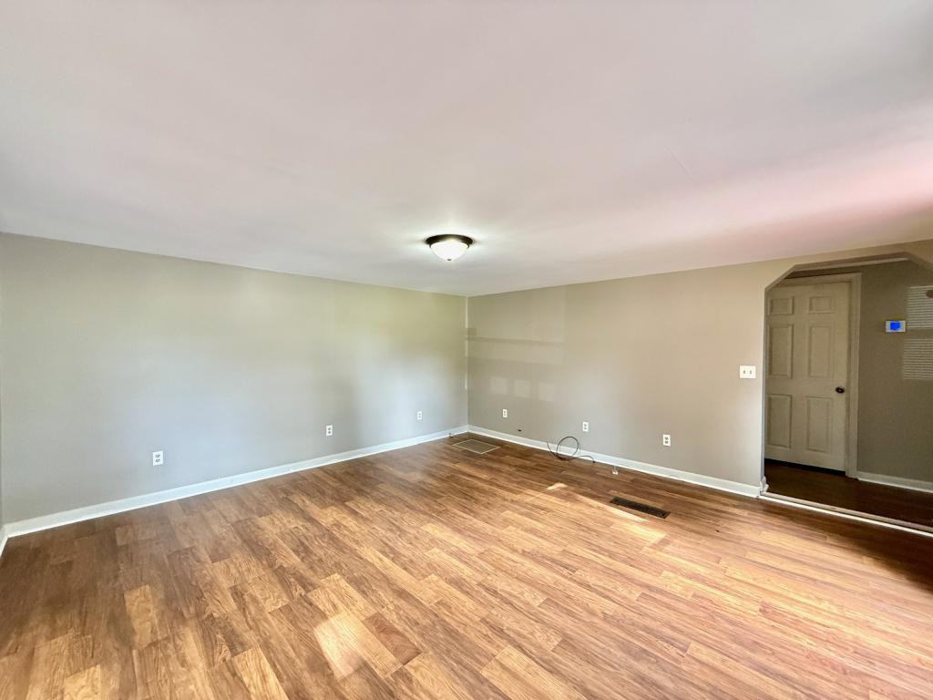 6710 Cedar Creek Rd - Photo 6 of 17
