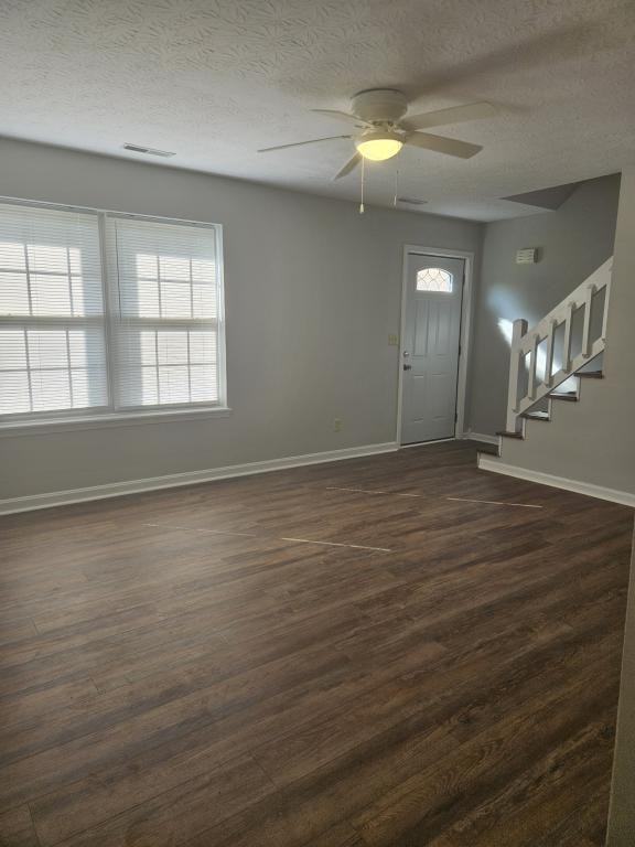153 Bitter Sweet Rd - Photo 4 of 28