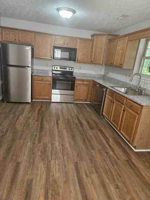 153 Bitter Sweet Rd - Photo 6 of 28